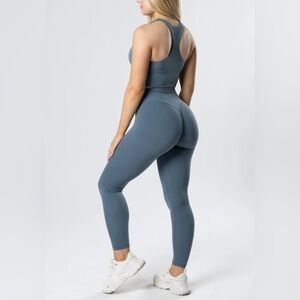 Reluna Original Sculptseam™ Plus Legging Slate
L / Slate / Sculptseam Plus